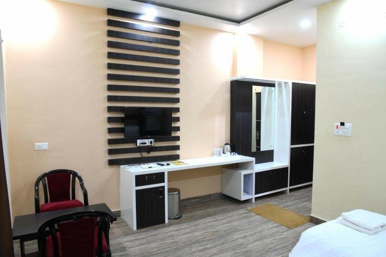 Hotel Mariya International Bodh-Gajá Kültér fotó