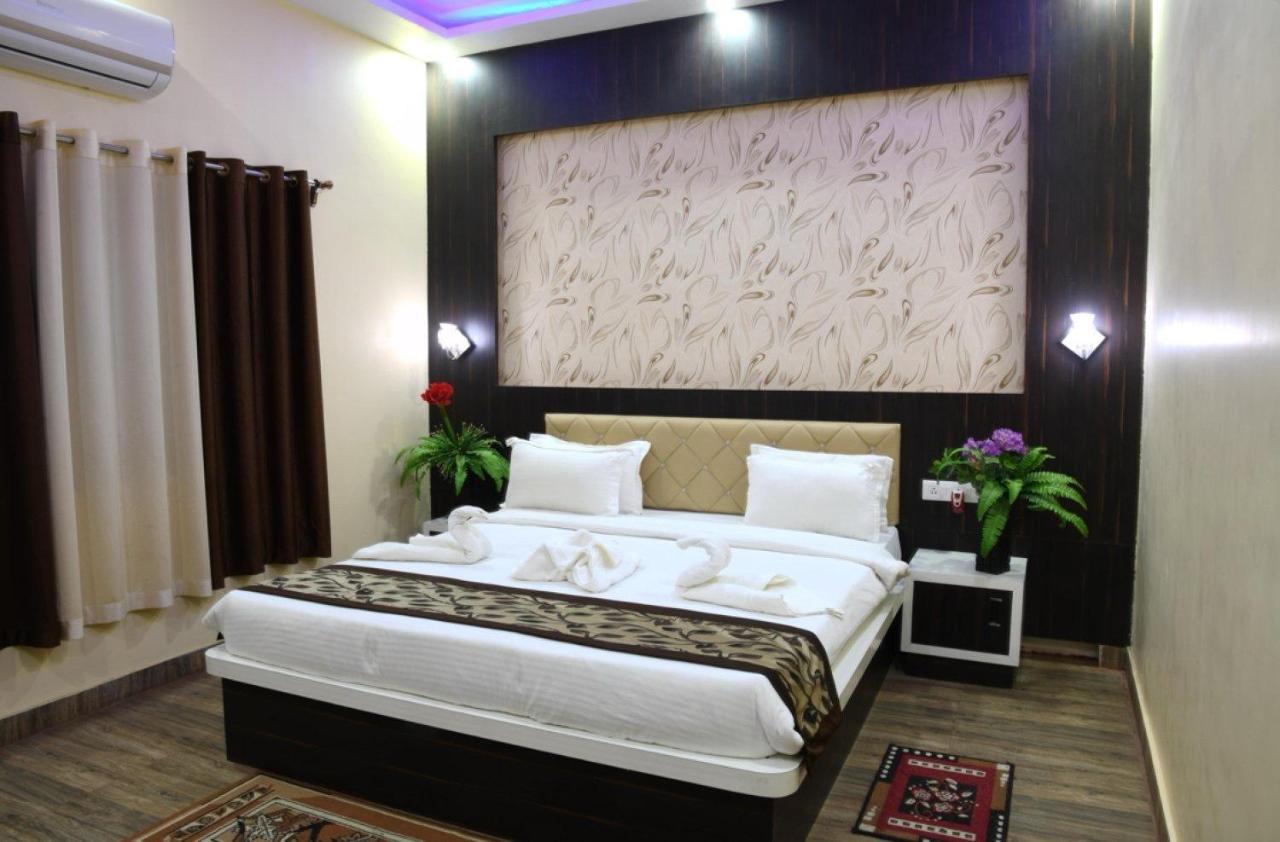 Hotel Mariya International Bodh-Gajá Kültér fotó