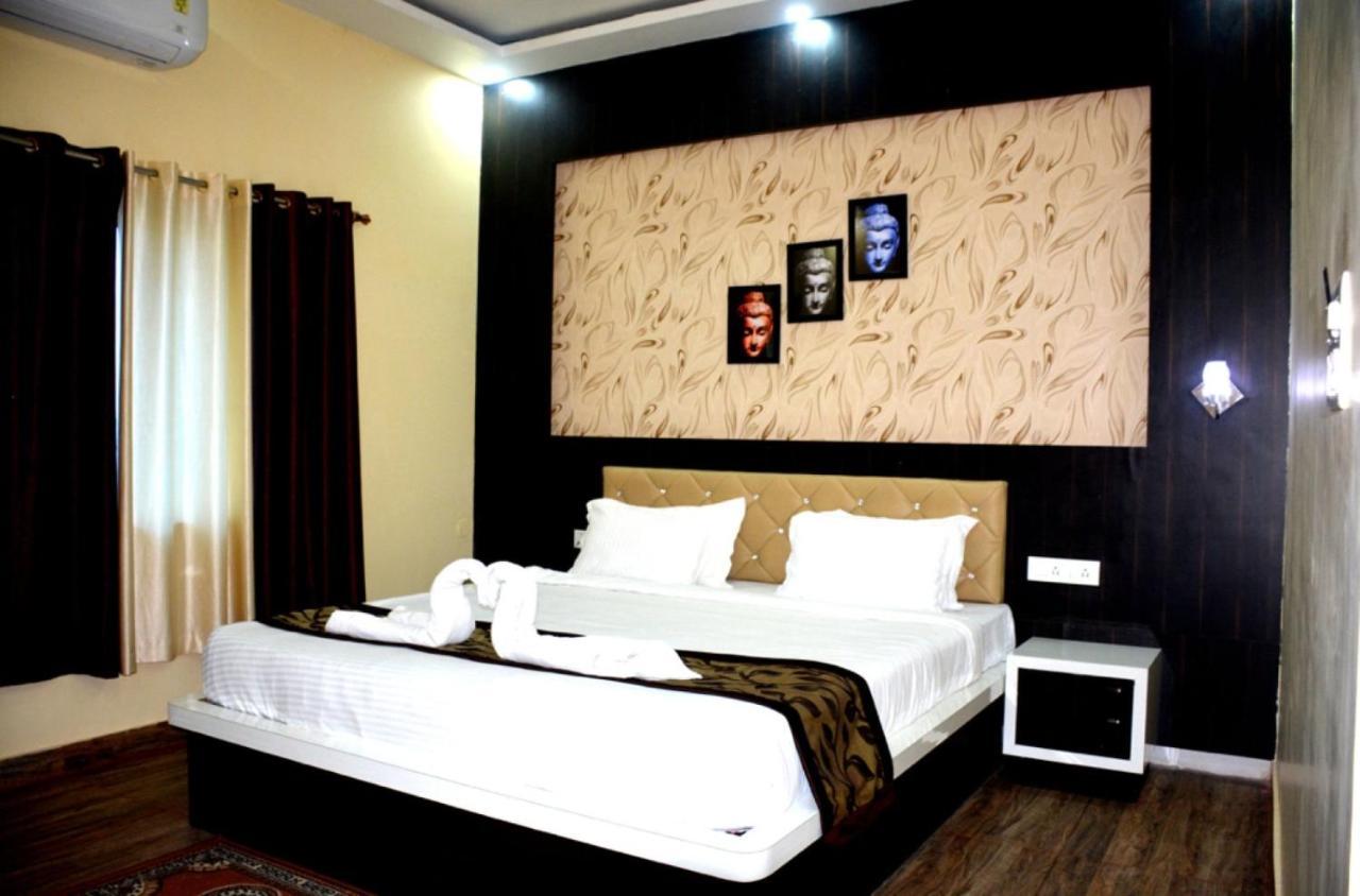 Hotel Mariya International Bodh-Gajá Kültér fotó